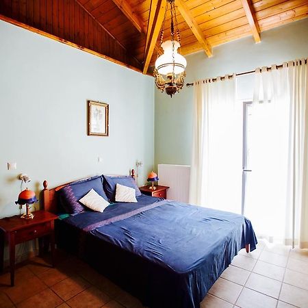 Loft Near The Beach Лоутраки Экстерьер фото
